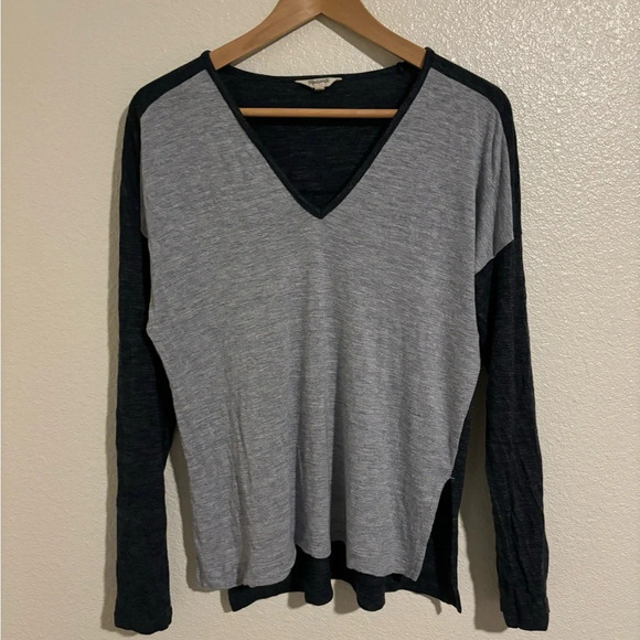 Madewell Color Block Long Sleeve Knit Shirt Size Medium - Picture 1 of 4